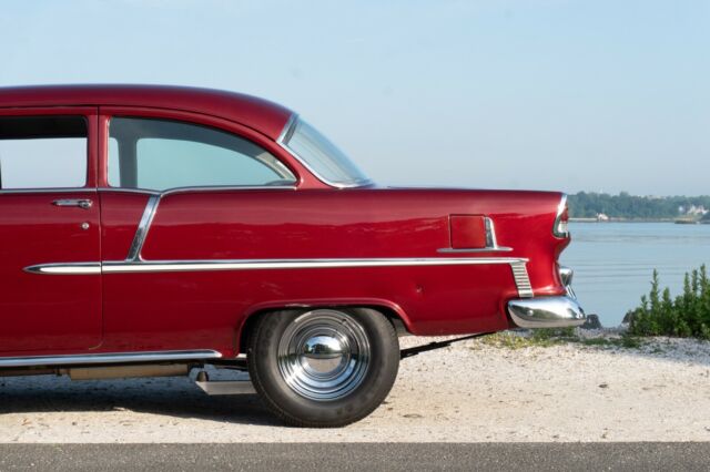 Chevrolet Bel Air/150/210 1955 image number 32