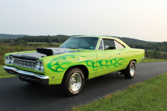 Plymouth Road Runner 1968 image number 0