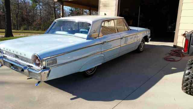 Ford Galaxy XL500 1963 image number 19