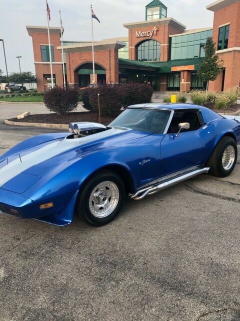 Chevrolet Corvette 1976 image number 21