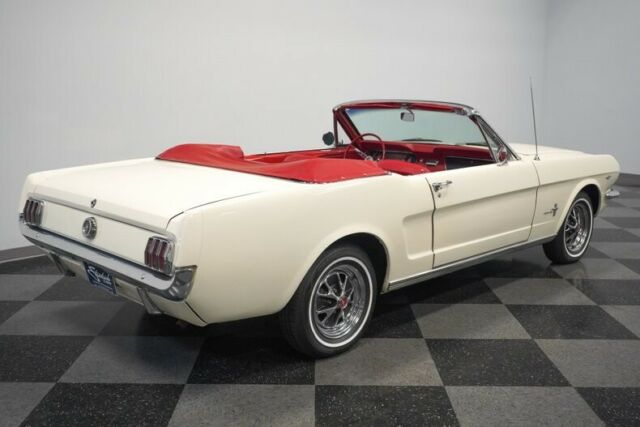 Ford Mustang 1965 image number 13