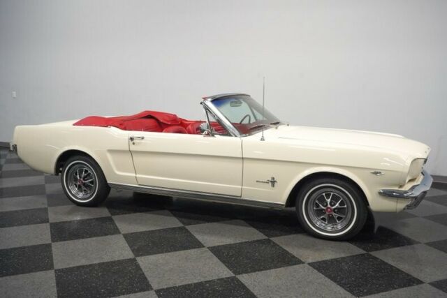 Ford Mustang 1965 image number 16