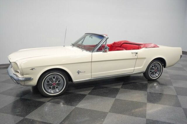 Ford Mustang 1965 image number 30