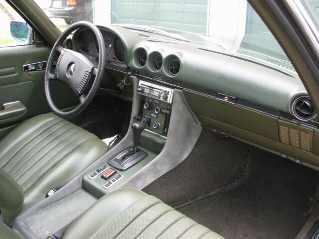 MERCEDES-B 450SLC 1974 image number 37