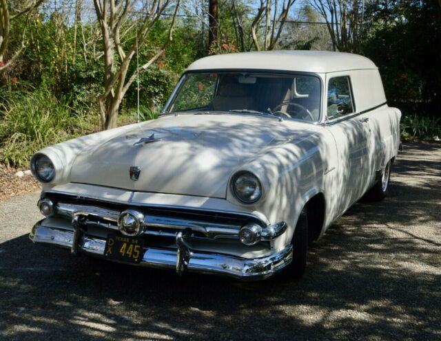 Ford Sedan Delivery 1954 image number 2