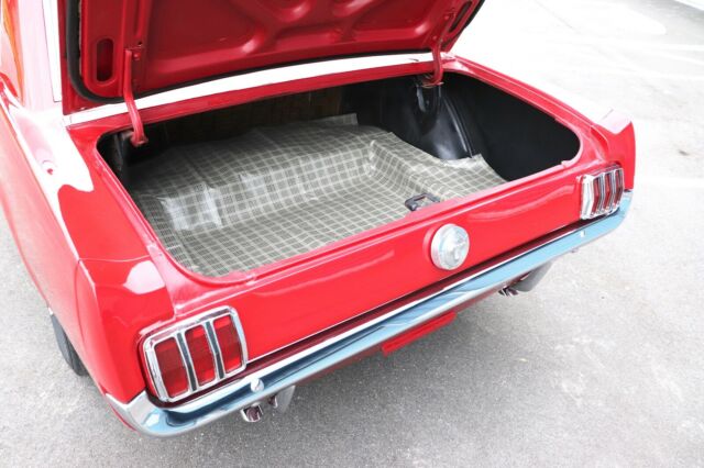 Ford Mustang 1966 image number 22