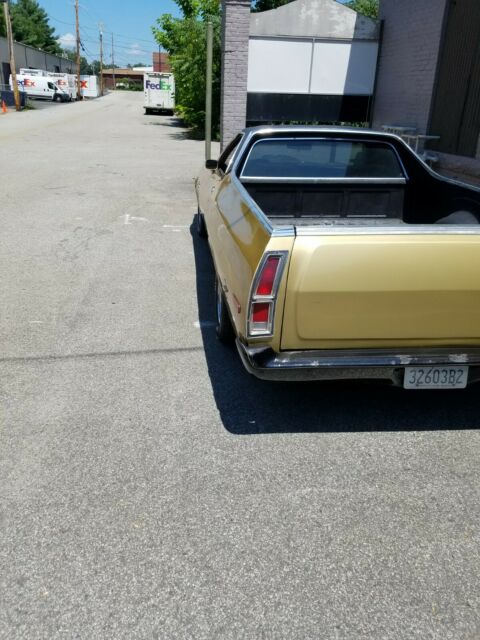 Ford Ranchero 1972 image number 24