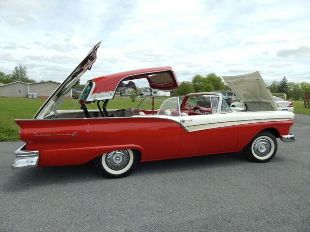 Ford Fairlane 1957 image number 0