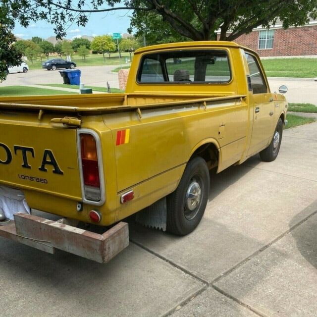 Toyota Pickup 1977 image number 12