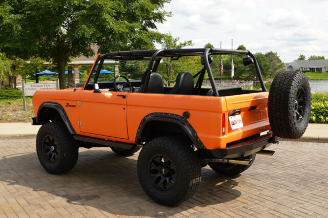 Ford Bronco 1973 image number 2