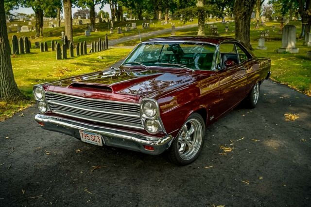 Ford Fairlane 1966 image number 0