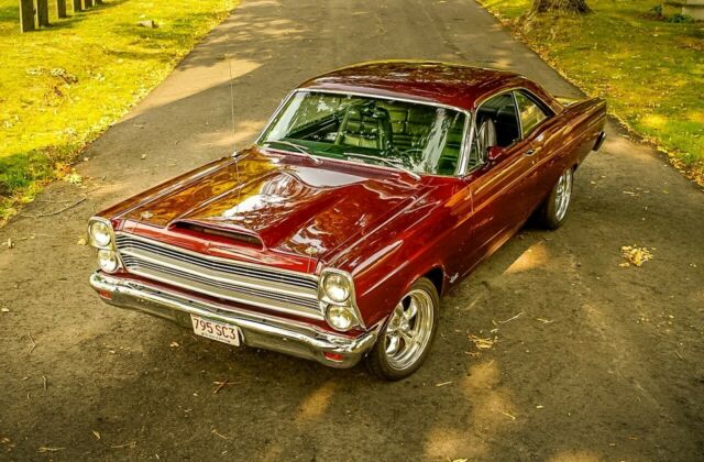 Ford Fairlane 1966 image number 7