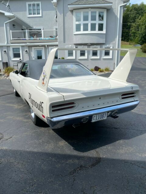 Plymouth Road Runner 1970 image number 29