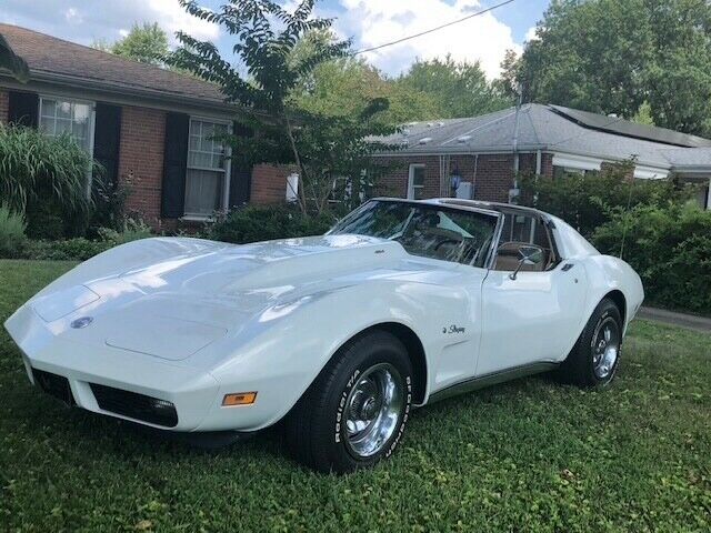 Chevrolet Corvette 1974 image number 0