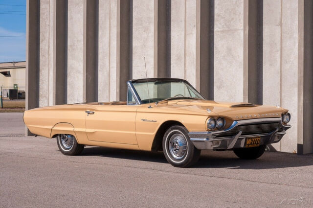 Ford Thunderbird 1964 image number 0