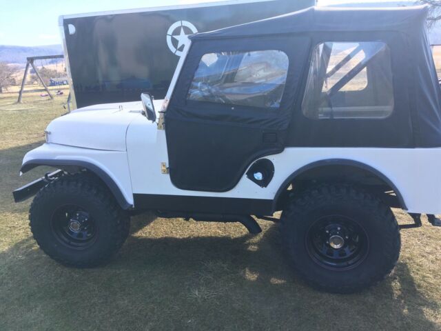 Willys CJ-5 1969 image number 22