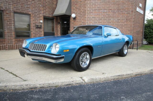 Chevrolet Camaro 1975 image number 0