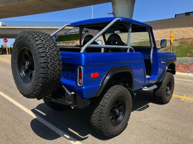 Ford Bronco 1973 image number 1