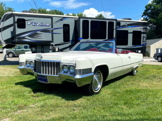 Cadillac Deville 1970 image number 0