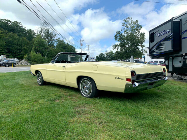 Ford Galaxie 1968 image number 24