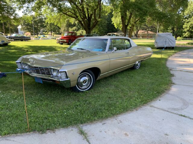 Chevrolet Caprice 1967 image number 12