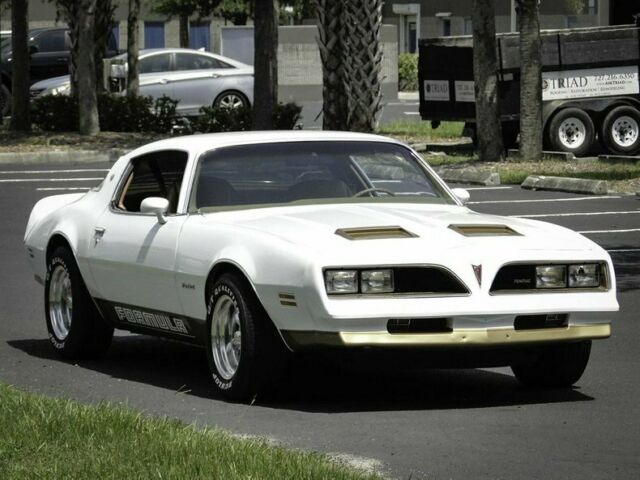 Pontiac Firebird 1978 image number 36