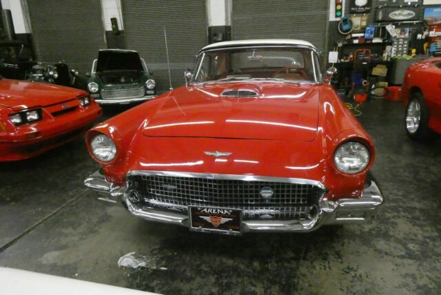 Ford Thunderbird 1957 image number 1