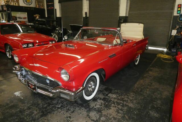 Ford Thunderbird 1957 image number 21