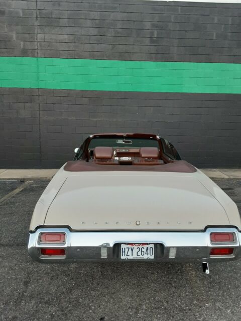 Oldsmobile CUTLASS SUPREME 1971 image number 25