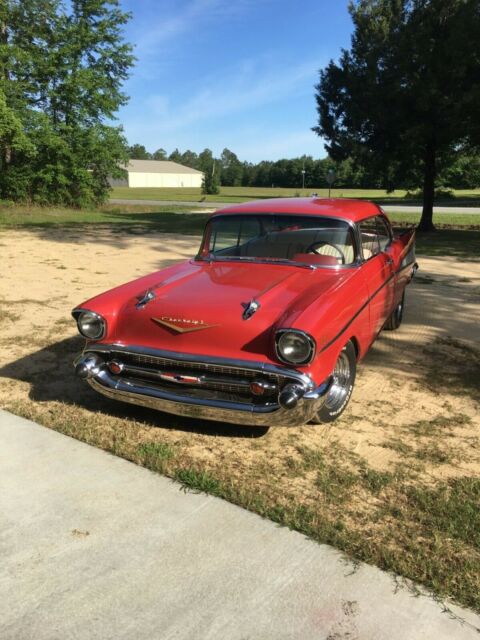 Chevrolet Bel Air/150/210 1957 image number 0