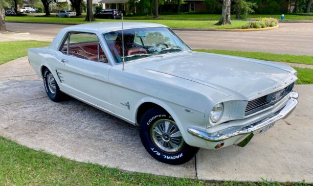 Ford Mustang 1966 image number 1