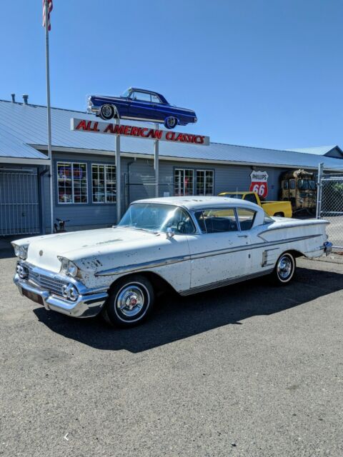 Chevrolet Impala 1958 image number 0