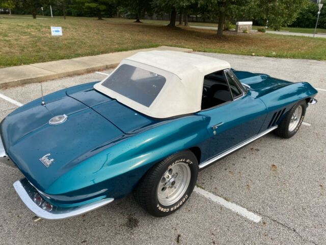 Chevrolet Corvette 1966 image number 20