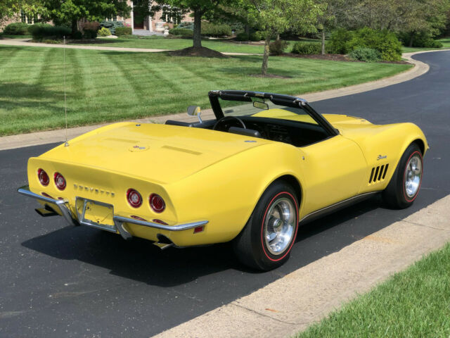 Chevrolet Corvette 1969 image number 21