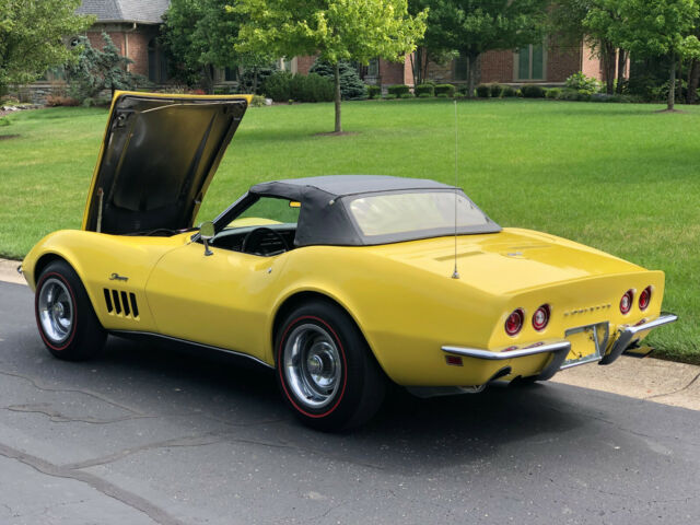 Chevrolet Corvette 1969 image number 25