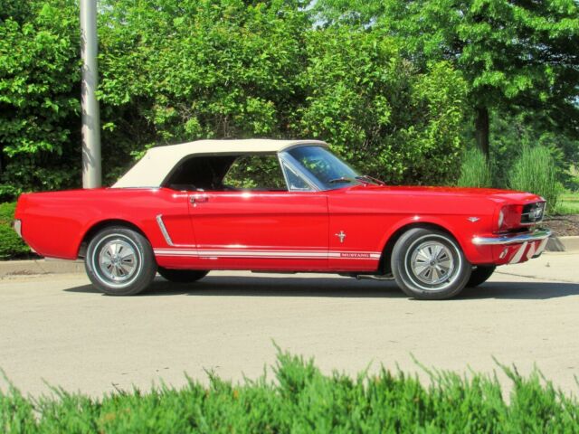 Ford Mustang 1965 image number 2