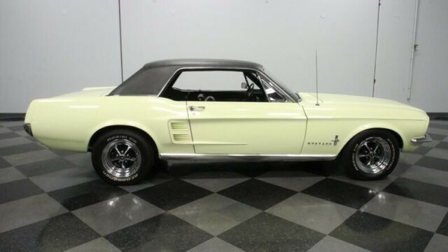 Ford Mustang 1967 image number 15