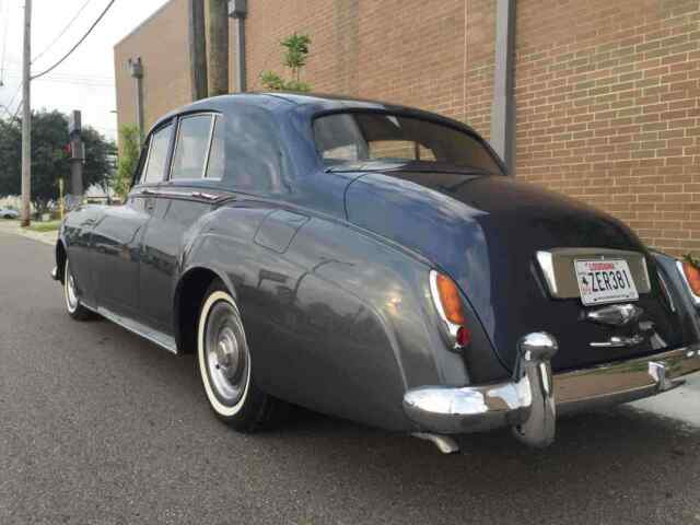 Rolls-Royce Silver Cloud 1961 image number 2