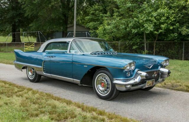 Cadillac Eldorado Brougham 1958 image number 2