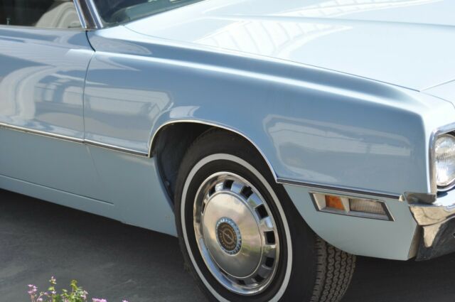 Ford Thunderbird 1970 image number 17