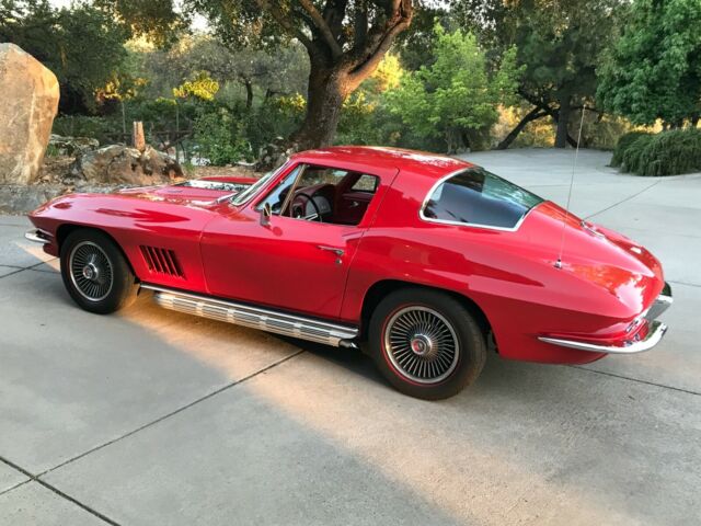 Chevrolet Corvette 1967 image number 29