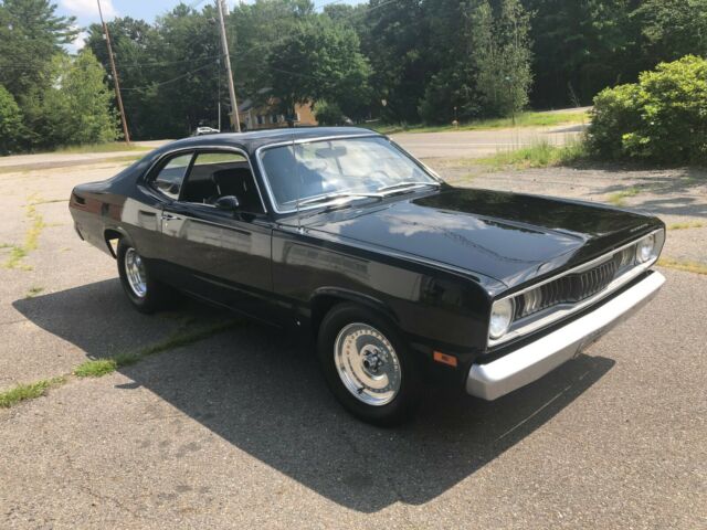 Plymouth Duster 1971 image number 10