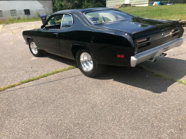 Plymouth Duster 1971 image number 13