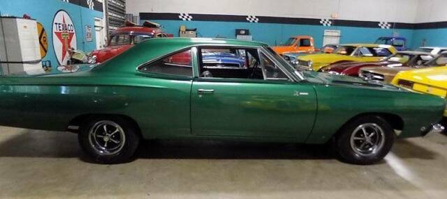 Plymouth Road Runner 1968 image number 32