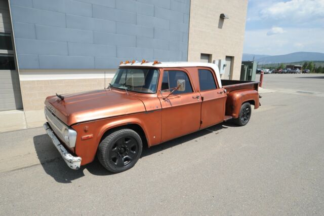 Dodge Power Wagon 1970 image number 0