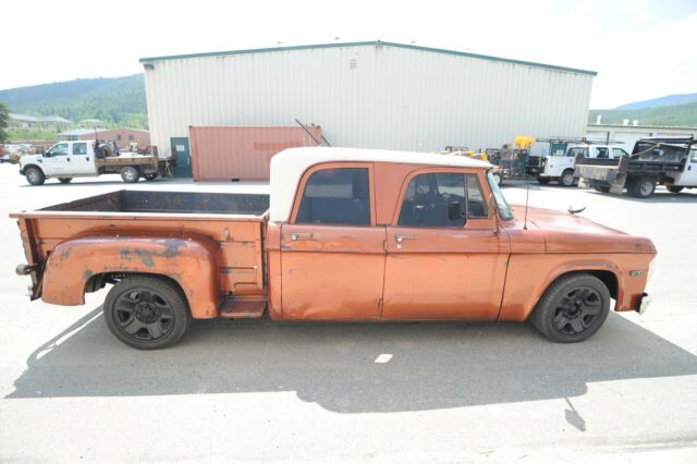 Dodge Power Wagon 1970 image number 4