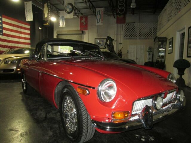 MG MGB 1976 image number 1