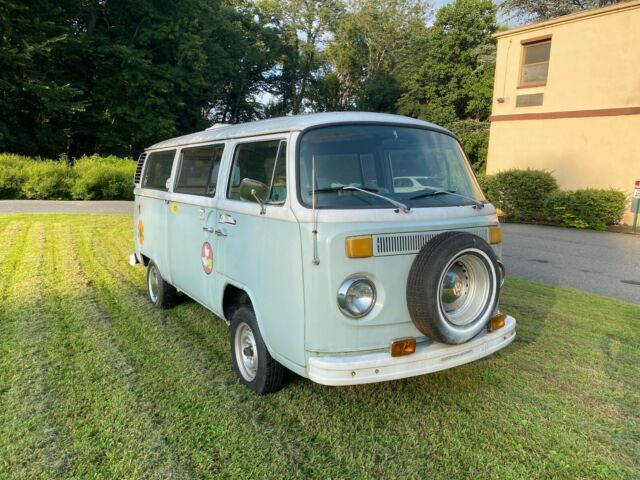 Volkswagen Bus/Vanagon 1974 image number 25