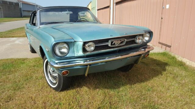 Ford Mustang 1966 image number 28