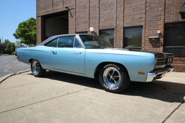 Plymouth Road Runner 1969 image number 30